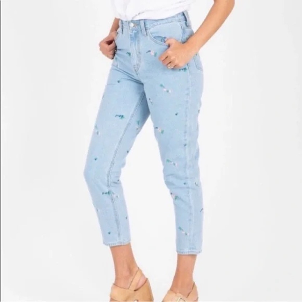 Levi’s embroidered mom jeans